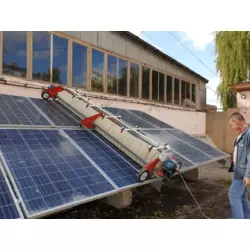Система для миття сонячних батарей